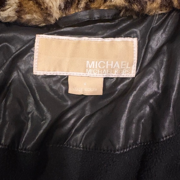 Michael Kors Black Hooded Puffer Jacket- size 4 - Picture 5 of 5
